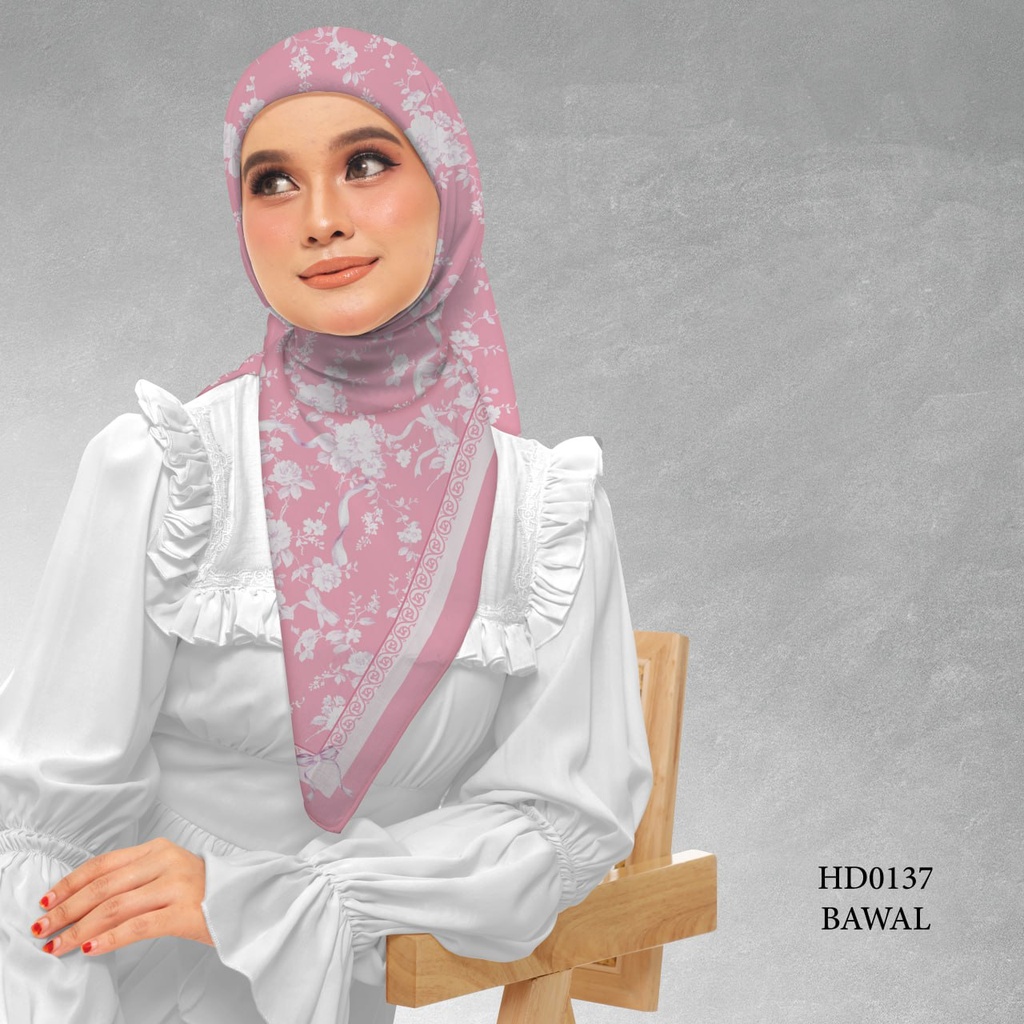 Tudung Bawal (Square Hijab) in HD0137