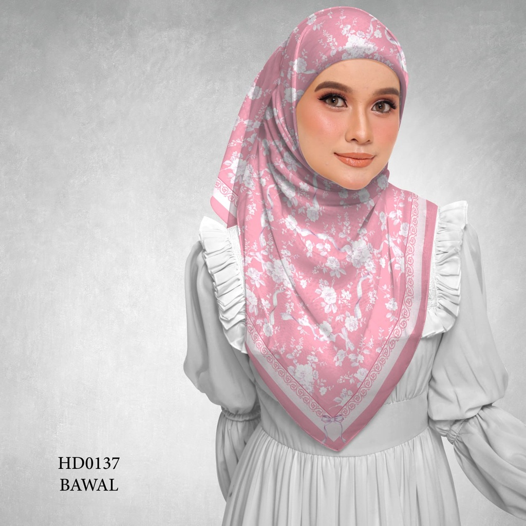 Tudung Bawal (Square Hijab) in HD0137